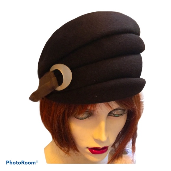 Vintage Brown Felt hat 1940s Cloche Stunning - Picture 1 of 8